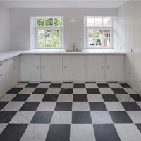 Carrara og Nero Marquina marmor